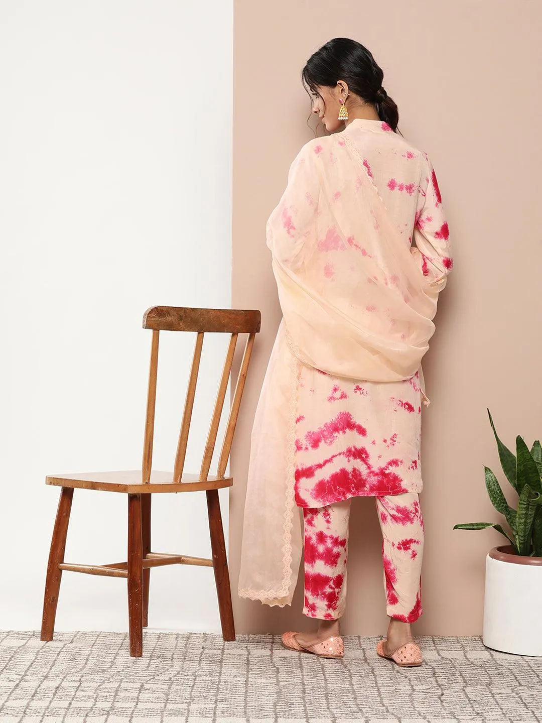 Jashvi Muslin Tie and dye Printed Kurta Pant Set with Organza Dupatta