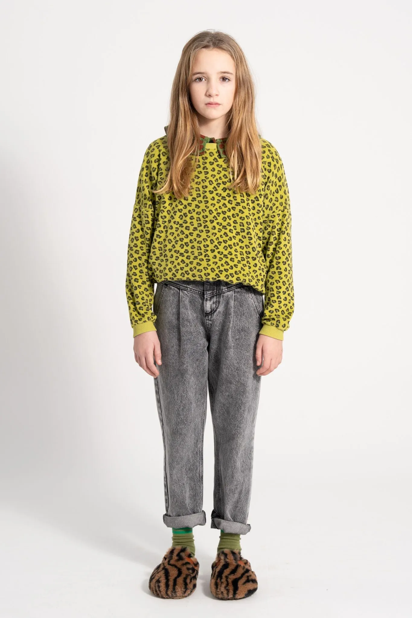 Mom Fit Trousers in Washed Black Denim